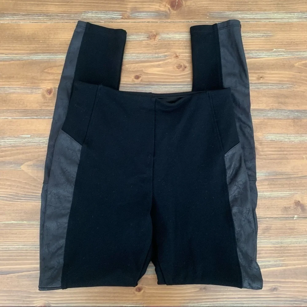 Lysse Black Leggings Faux Leather Panels. XS - Picture 6 of 7